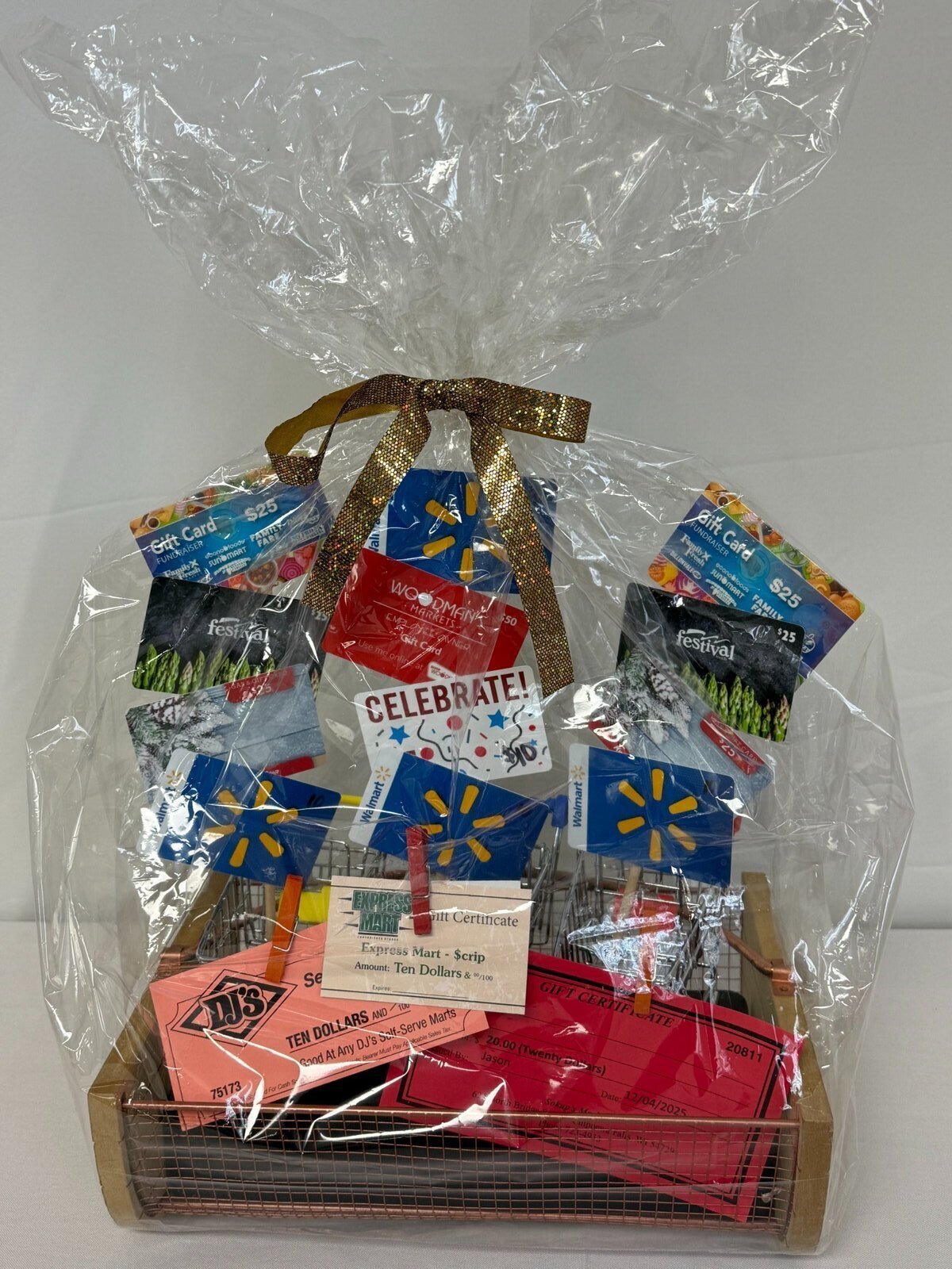 Image: Junior Basket Gas &amp; Groceries